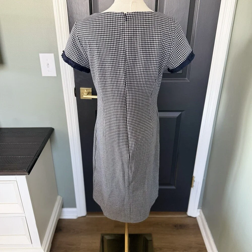 Talbots Houndstooth Sheath Dress Size 6 Navy Trim Pockets - Picture 2 of 13